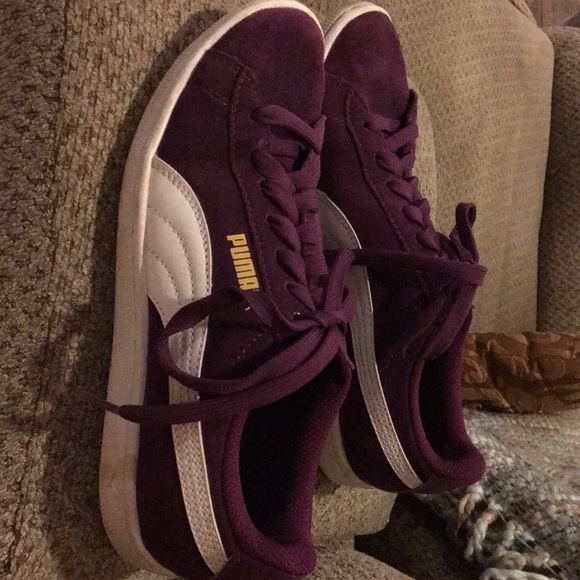 Puma Shoes - Women’s Puma suede shoes. New